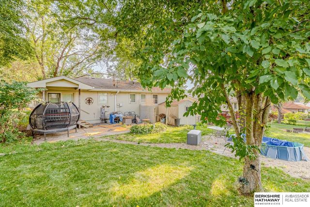 9624 Ames Avenue, Omaha, NE 68134
