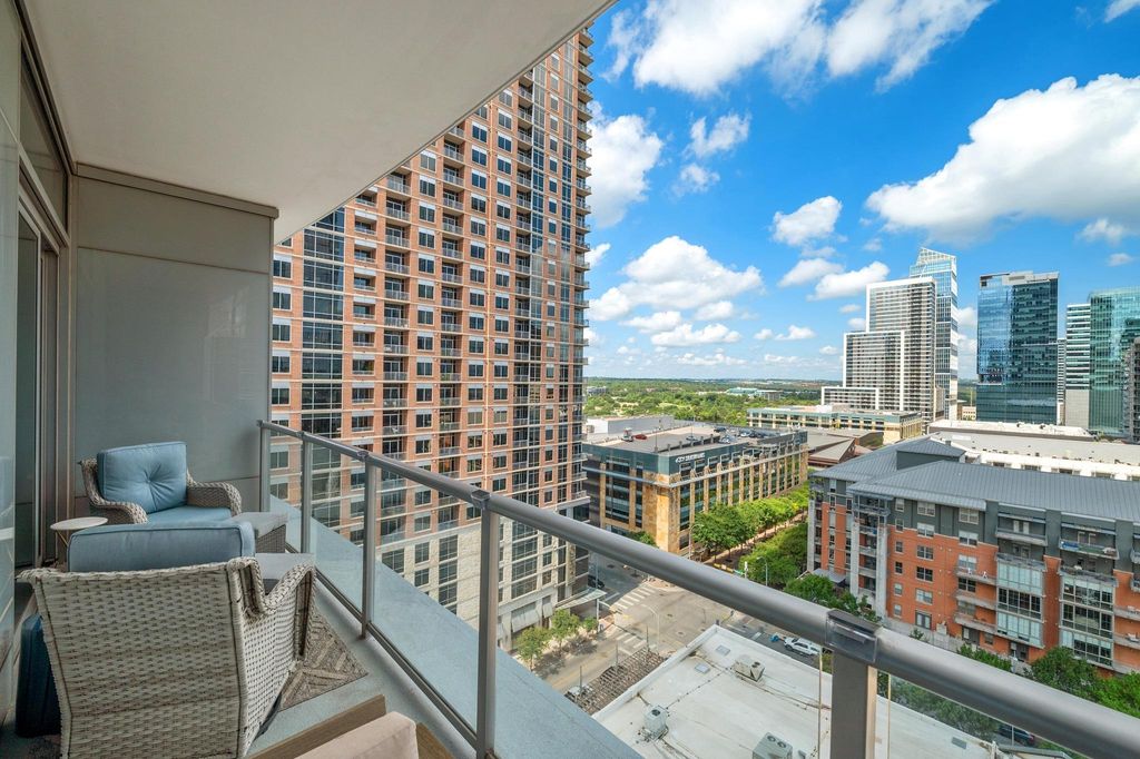 200 Congress Ave 13A, Austin, TX 78701