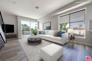 6702 Balboa Boulevard A, Van Nuys, CA 91406