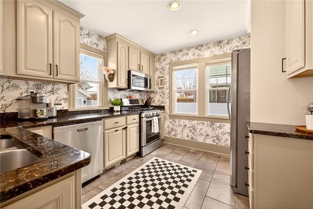 350 Farmington Road, Rochester, NY 14609