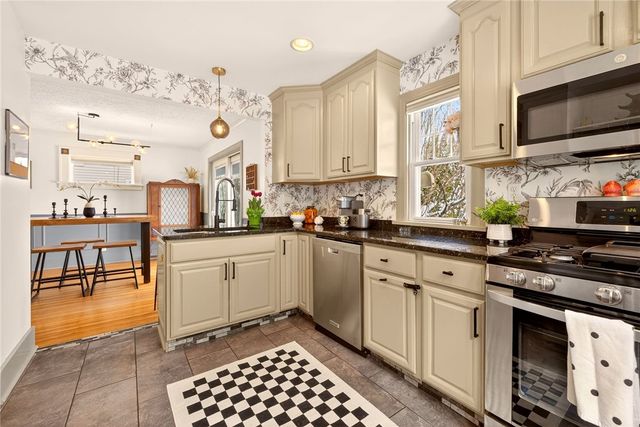 350 Farmington Road, Rochester, NY 14609