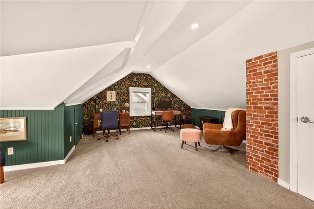 350 Farmington Road, Rochester, NY 14609