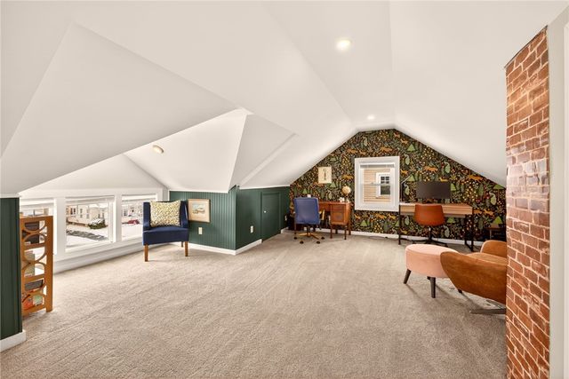 350 Farmington Road, Rochester, NY 14609