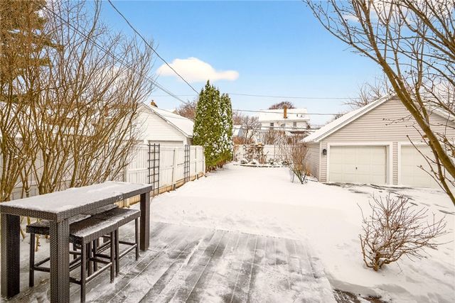 350 Farmington Road, Rochester, NY 14609