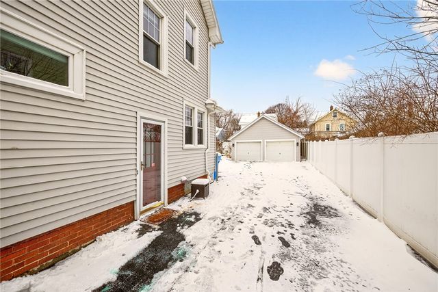 350 Farmington Road, Rochester, NY 14609