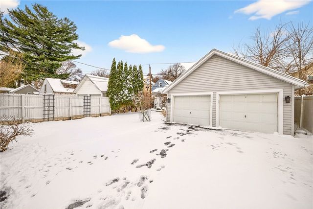 350 Farmington Road, Rochester, NY 14609