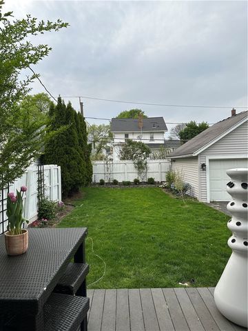 350 Farmington Road, Rochester, NY 14609