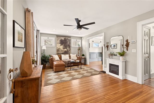 350 Farmington Road, Rochester, NY 14609