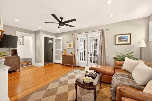 350 Farmington Road, Rochester, NY 14609