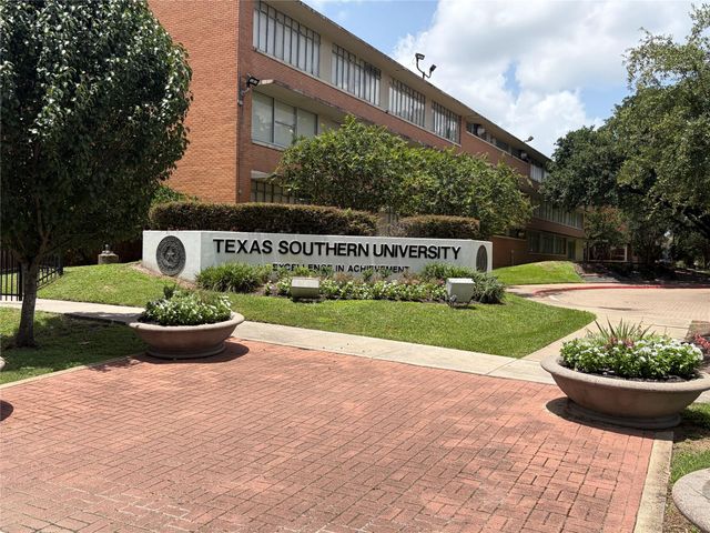 3323 Kelton Street, Houston, TX 77021