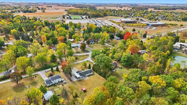 105 Bridgeton Court, Fort Wayne, IN 46819