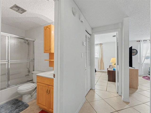 6340 E PROVIDENCE CIRCLE 204, New Port Richey, FL 34652