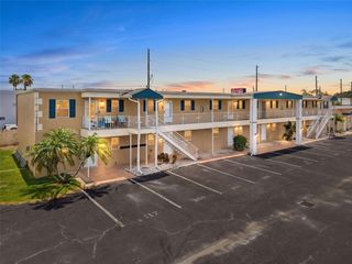 6340 E PROVIDENCE CIRCLE 204, New Port Richey, FL 34652