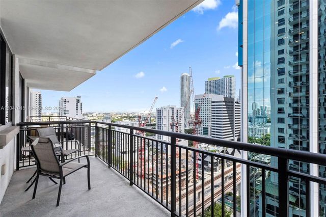 999 SW 1st Avenue 2015, Miami, FL 33130