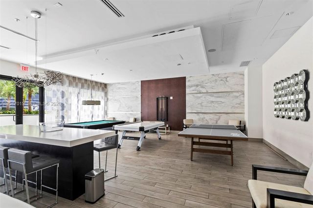 999 SW 1st Avenue 2015, Miami, FL 33130