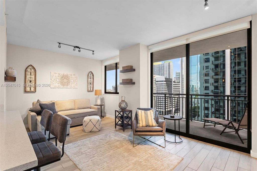 999 SW 1st Avenue 2015, Miami, FL 33130