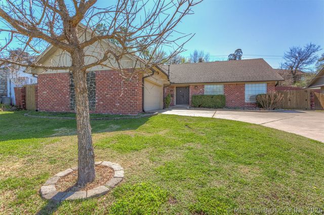 7634 E 58th Place, Tulsa, OK 74145