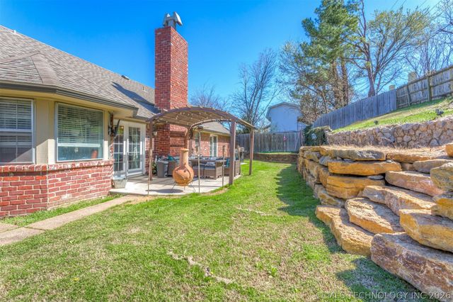 7634 E 58th Place, Tulsa, OK 74145