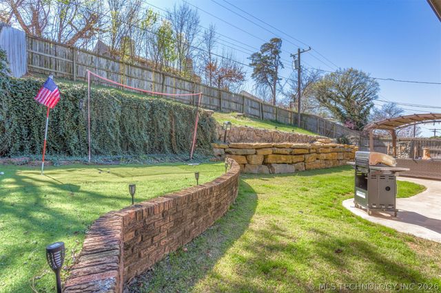 7634 E 58th Place, Tulsa, OK 74145