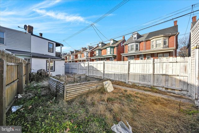 498 N 6TH ST, Lebanon, PA 17046