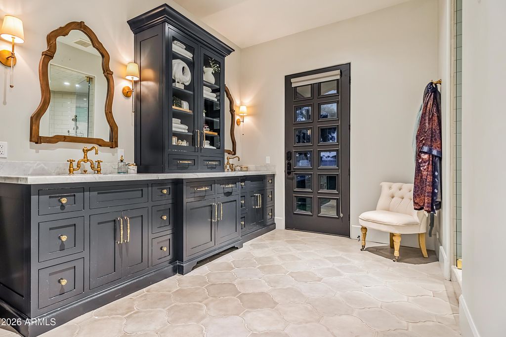 Image 23 of property listing at 10104 E GARY Road, Scottsdale, AZ 85260