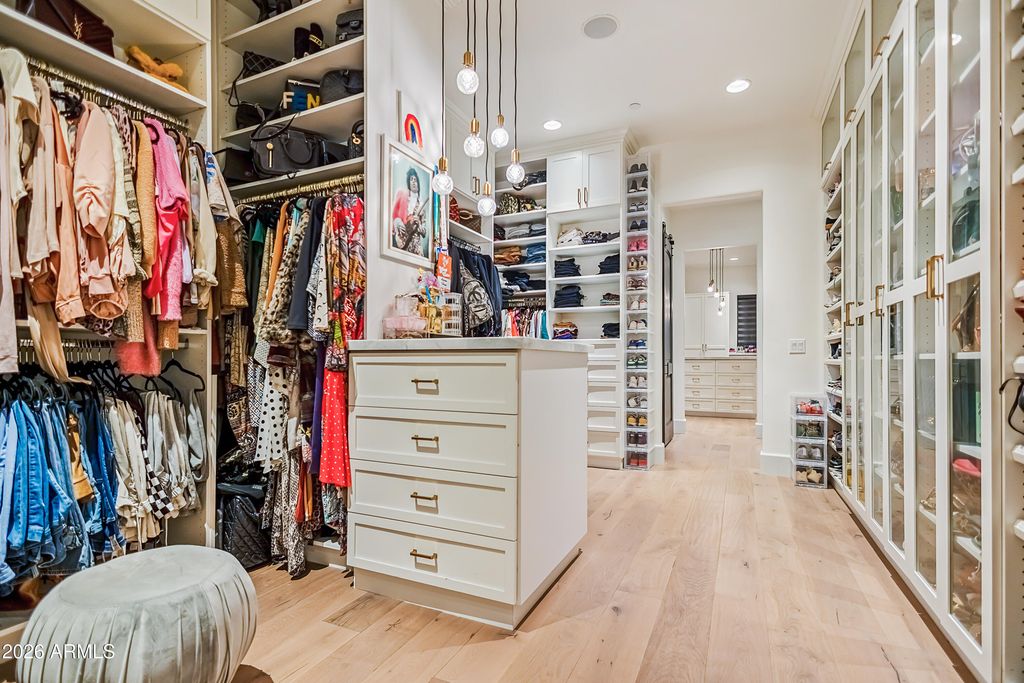 Image 27 of property listing at 10104 E GARY Road, Scottsdale, AZ 85260