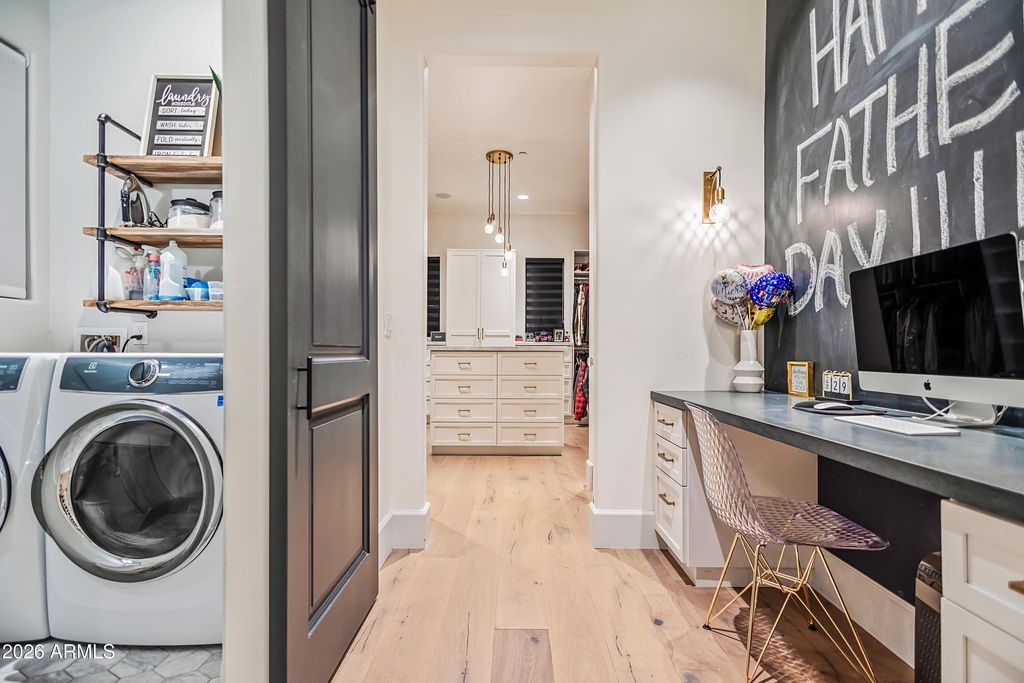 Image 28 of property listing at 10104 E GARY Road, Scottsdale, AZ 85260