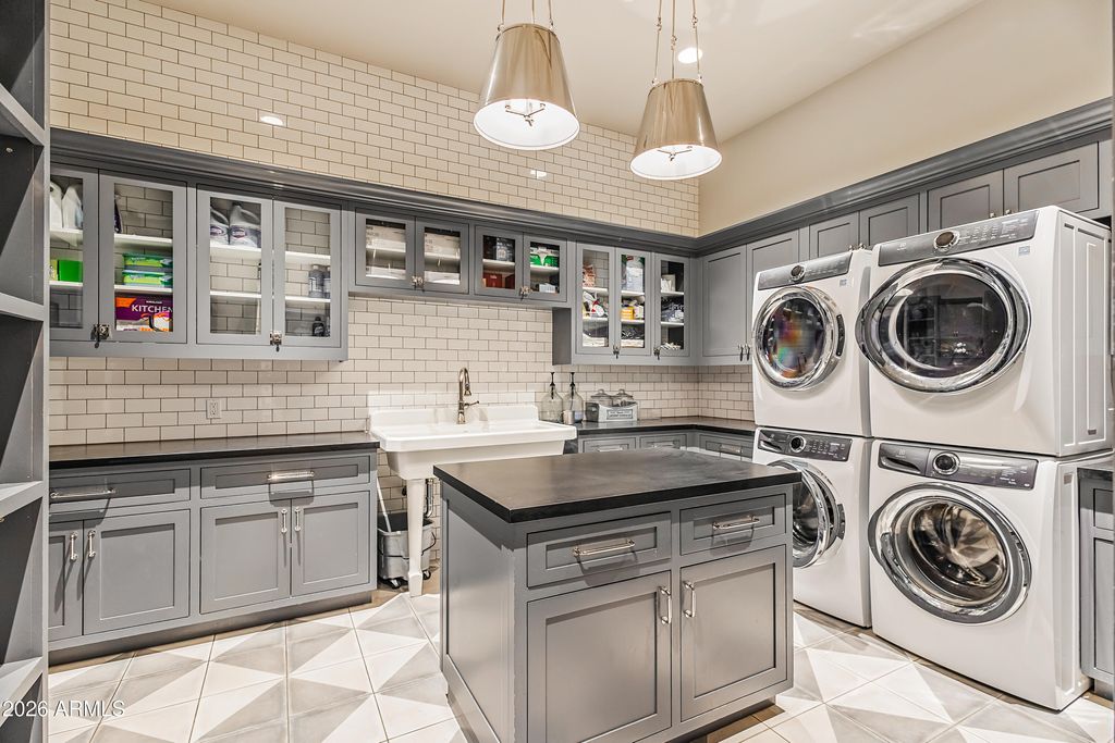 Image 44 of property listing at 10104 E GARY Road, Scottsdale, AZ 85260