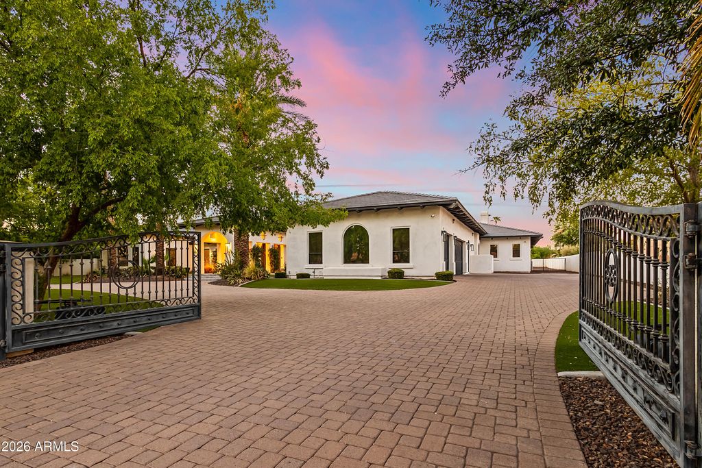 Image 54 of property listing at 10104 E GARY Road, Scottsdale, AZ 85260