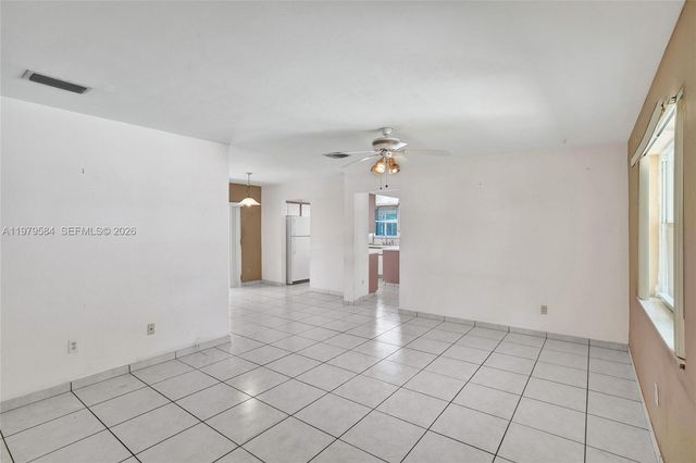 19830 SW 92nd Ave, Cutler Bay, FL 33157