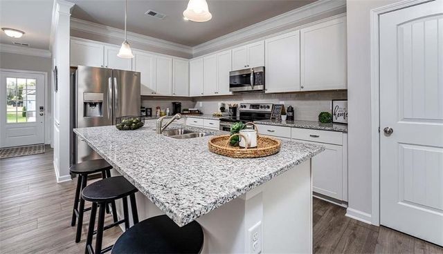 202 Rory Drive, Calhoun, GA 30701