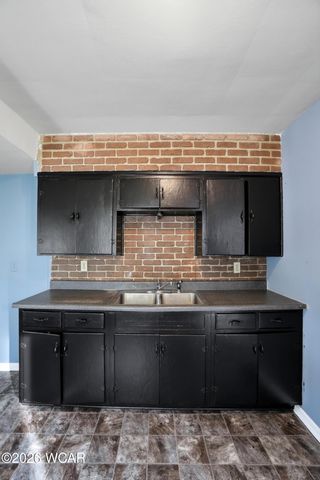 576 W Ashton Avenue, Lima, OH 45801