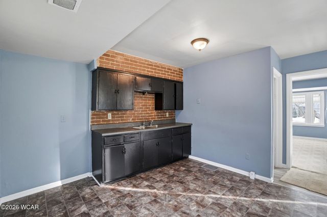 576 W Ashton Avenue, Lima, OH 45801