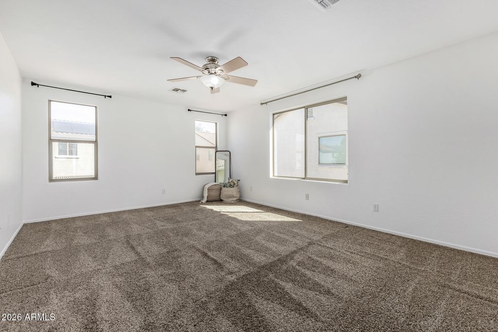 Image 16 of property listing at 3784 E CHICKADEE Road, Gilbert, AZ 85297