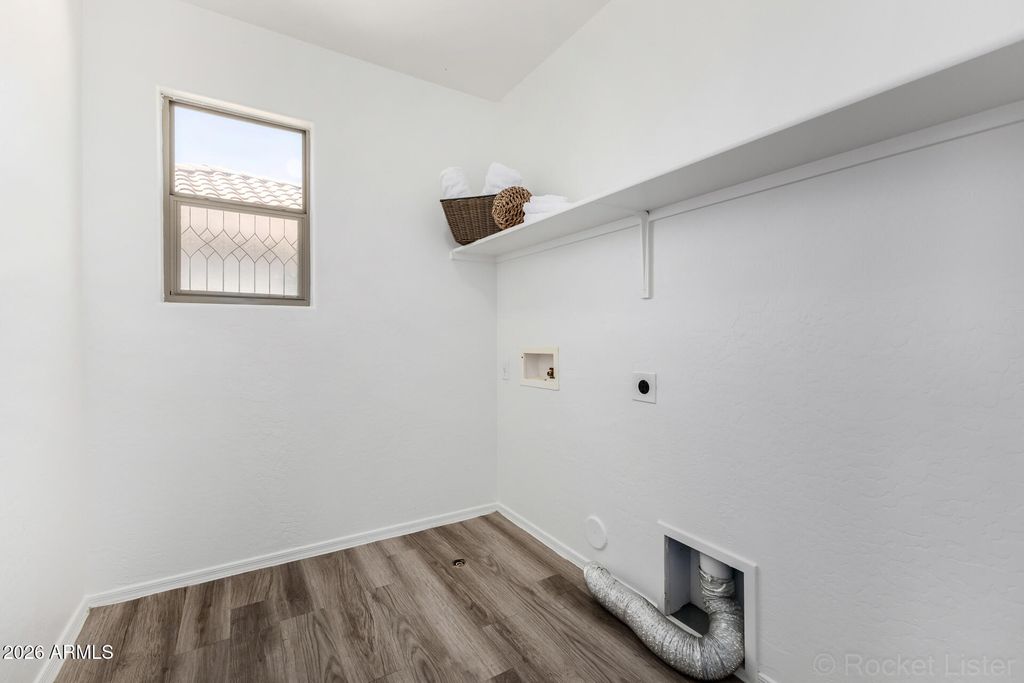 Image 29 of property listing at 3784 E CHICKADEE Road, Gilbert, AZ 85297