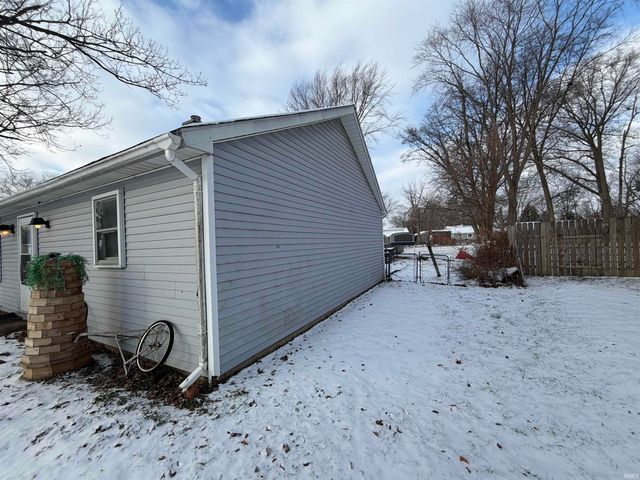 902 Houston Drive, New Haven, IN 46774