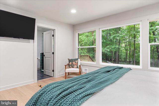 4386 LAKEWOOD DR, Warrenton, VA 20187