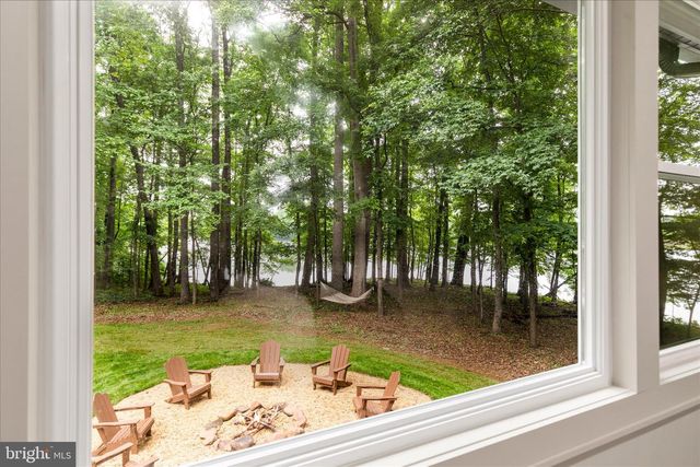 4386 LAKEWOOD DR, Warrenton, VA 20187