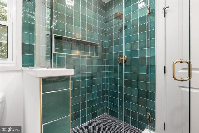 4386 LAKEWOOD DR, Warrenton, VA 20187