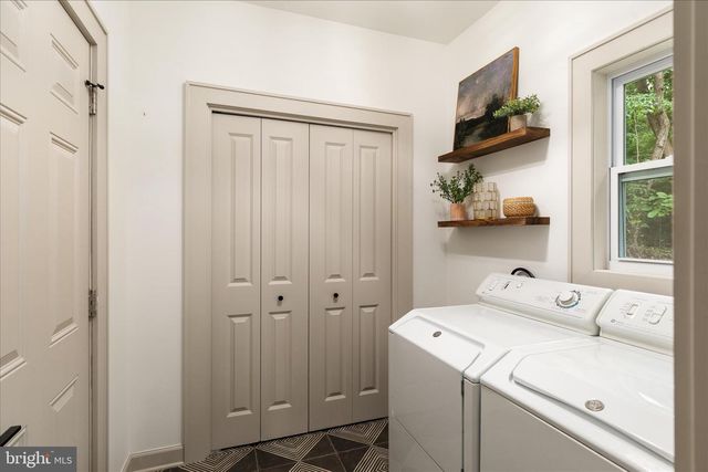 4386 LAKEWOOD DR, Warrenton, VA 20187