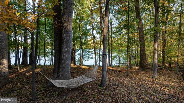 4386 LAKEWOOD DR, Warrenton, VA 20187