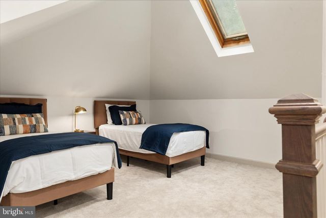 4386 LAKEWOOD DR, Warrenton, VA 20187