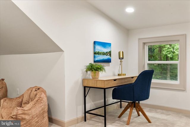 4386 LAKEWOOD DR, Warrenton, VA 20187