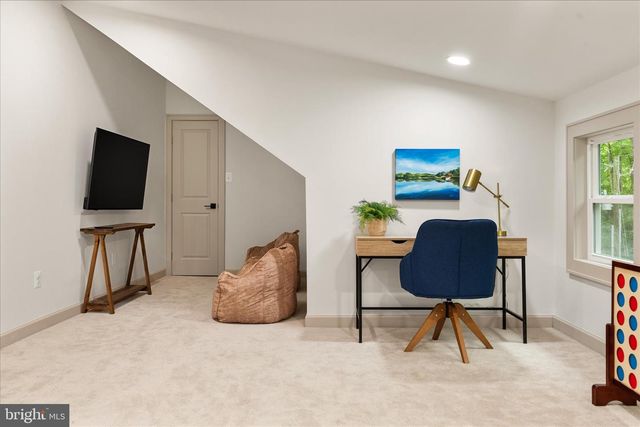 4386 LAKEWOOD DR, Warrenton, VA 20187