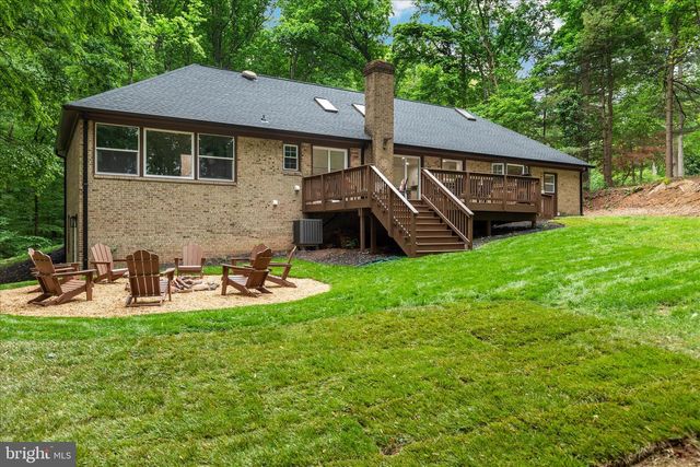 4386 LAKEWOOD DR, Warrenton, VA 20187