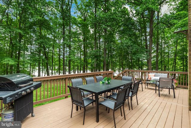 4386 LAKEWOOD DR, Warrenton, VA 20187