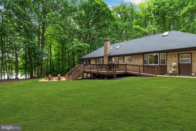 4386 LAKEWOOD DR, Warrenton, VA 20187