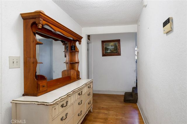 10358 Las Lunitas Avenue, Tujunga, CA 91042