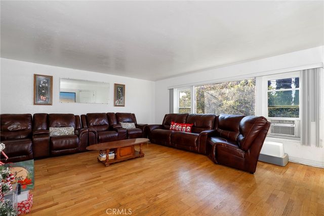 10358 Las Lunitas Avenue, Tujunga, CA 91042