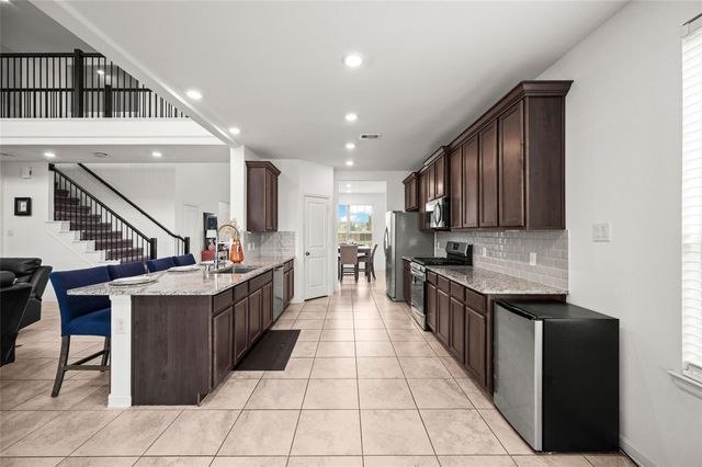3708 Castle Rock Drive, Rosenberg, TX 77469